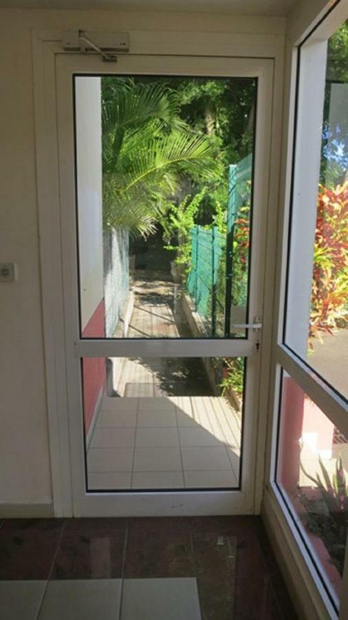 Apartmán Baliste Jardin De Corail Saint-Gilles-les Bains Exteriér fotografie